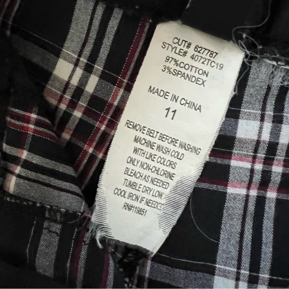 Heart Soul Tartan Plaid Capri Pants Size 11 Y2K - Picture 5 of 8